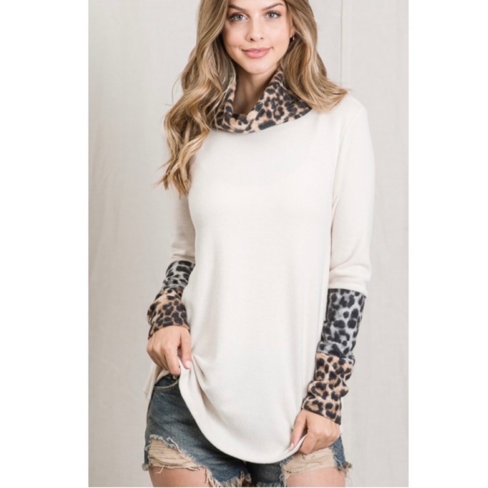 New! Soft Leopard Print Trim Cowl Neckline rounded slit Hemline Top - Picture 5 of 13